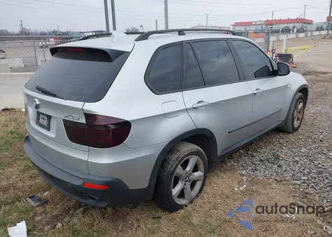 2008 BMW X5 3.0Si z USA, uszkodzony, nr VIN 5UXFE43558L028105